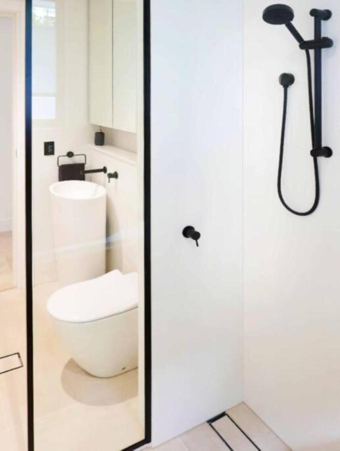 Modern 1Br Abode With Courtyard Steps To The Beach Сидней Экстерьер фото